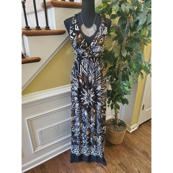 Glamour Maxi Dress Size 10- Necklace Included - Picture 1 of 16